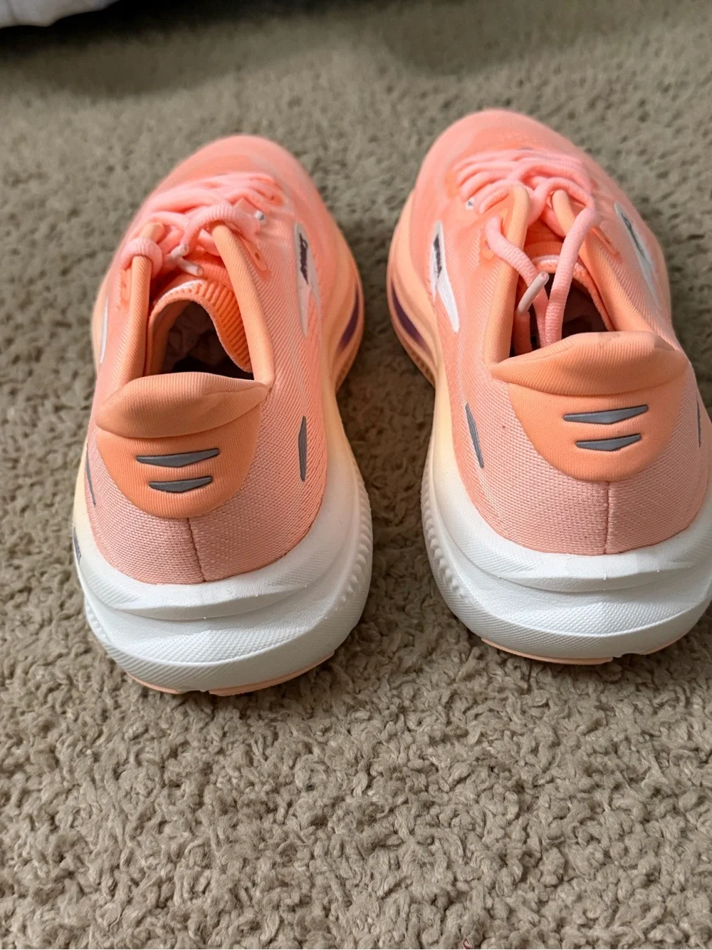 Brooks Women’s Athletic Shoe - Coral Peach with White and Purple Accents NEW 7